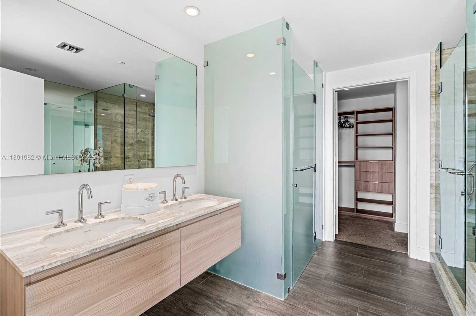Small Image of 2900 NORTH EAST 7TH AVE #1409, Miami Number 31