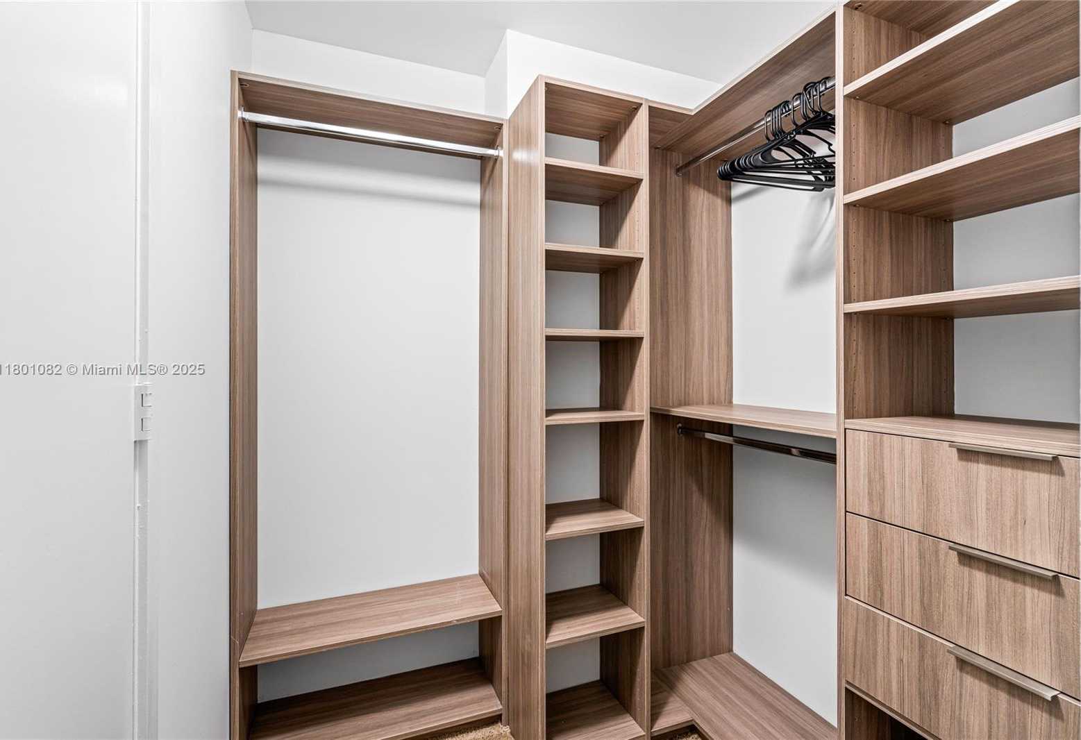 Small Image of 2900 NORTH EAST 7TH AVE #1409, Miami Number 35