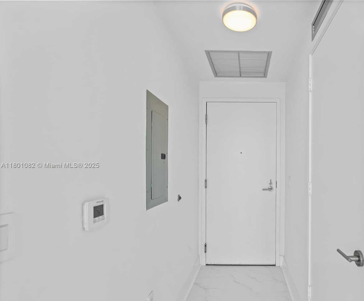 Small Image of 2900 NORTH EAST 7TH AVE #1409, Miami Number 7