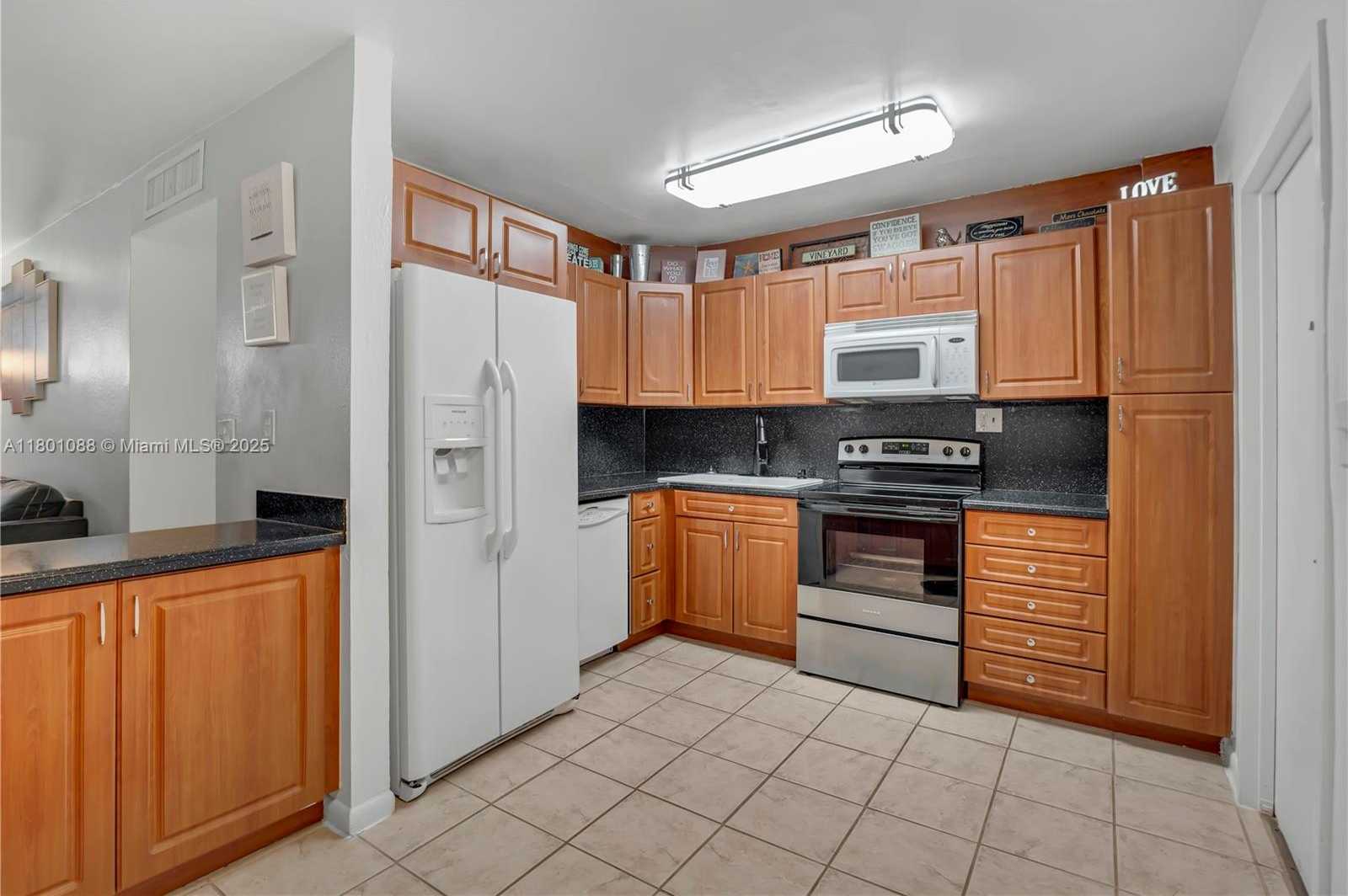 Small Image of 9020 NORTH EAST 8TH AVE #2A, Miami Shores Number 4