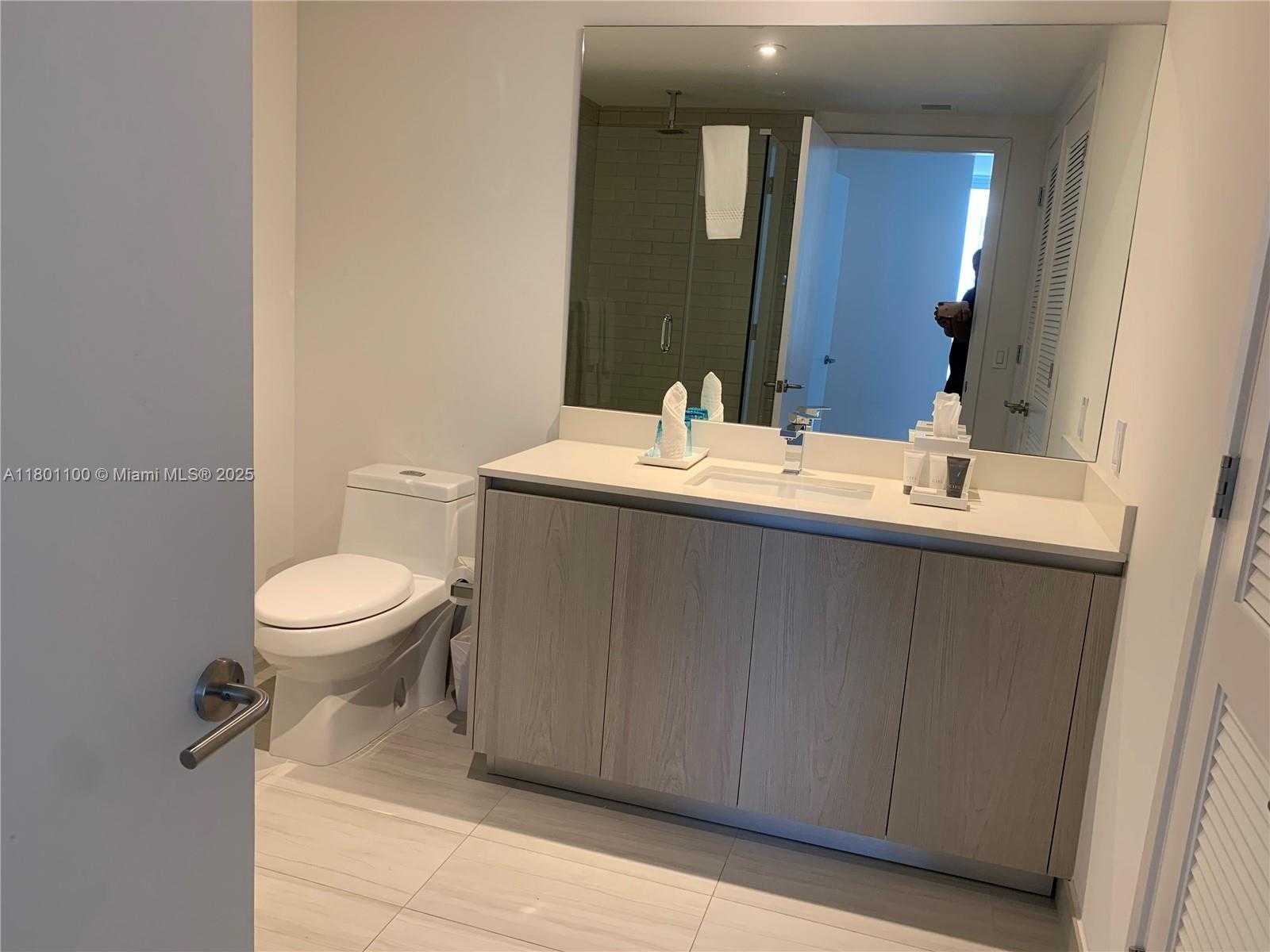 Small Image of 4010 SOUTH OCEAN DR #R3407, Hollywood Number 19