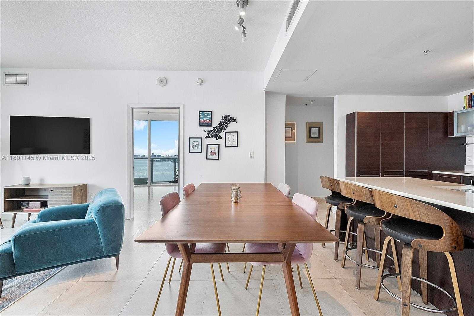 Small Image of 1900 NORTH BAYSHORE DR #2915, Miami Number 12