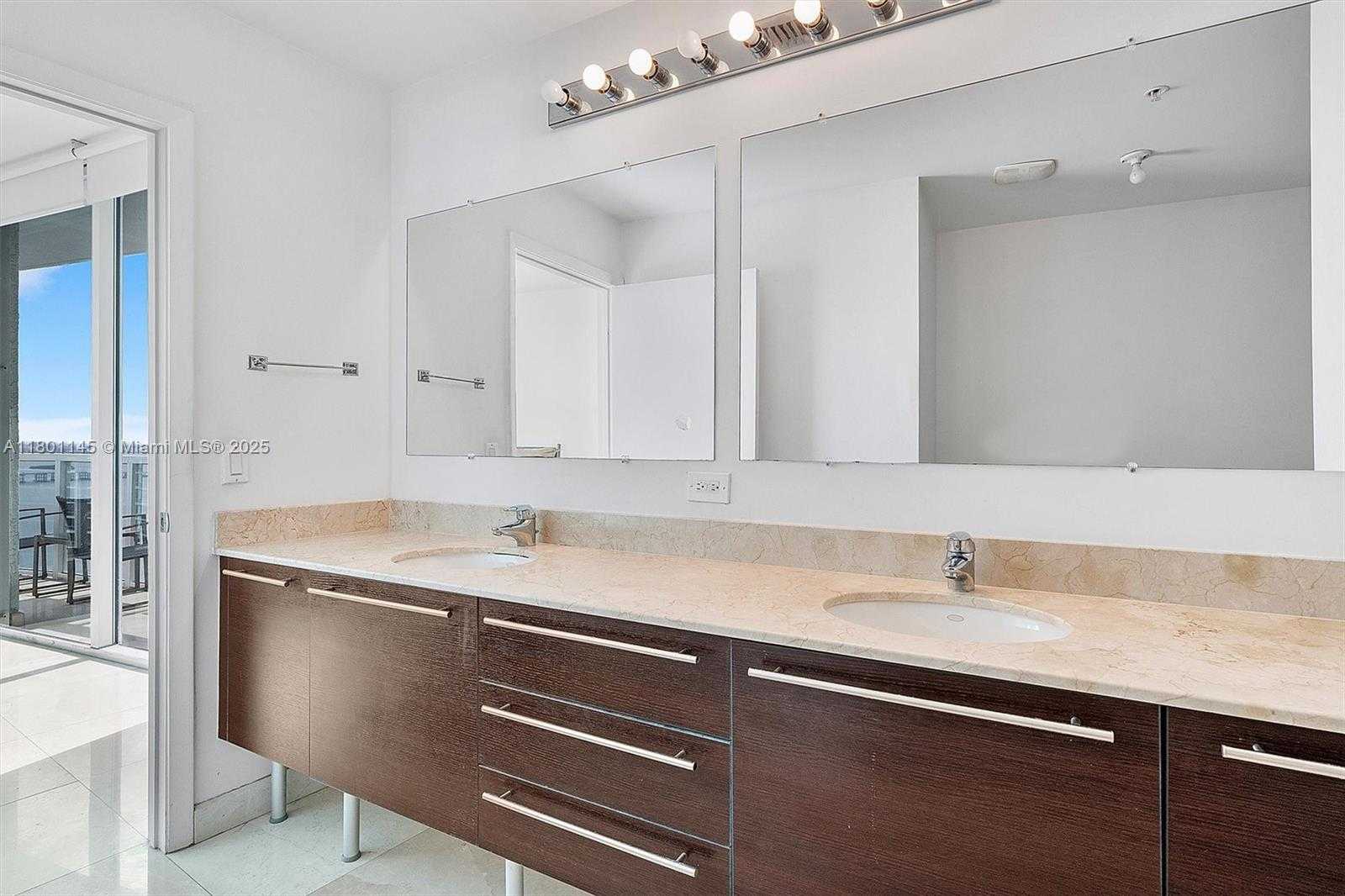 Small Image of 1900 NORTH BAYSHORE DR #2915, Miami Number 15