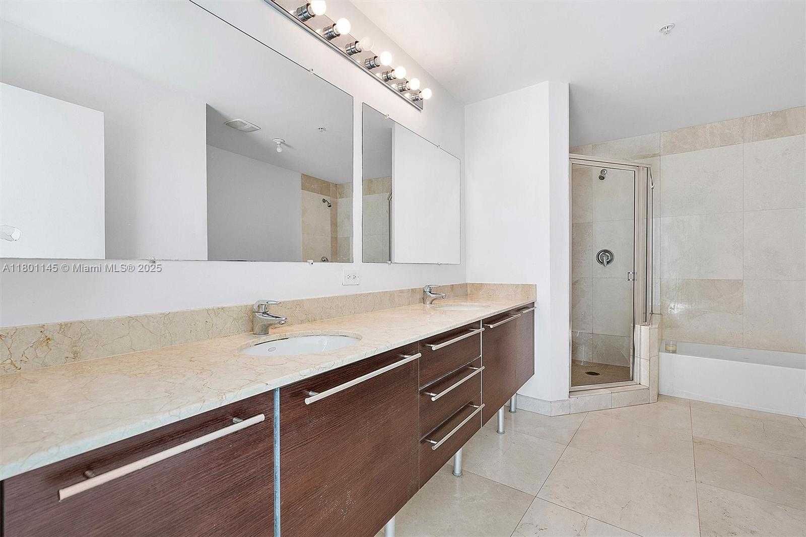 Small Image of 1900 NORTH BAYSHORE DR #2915, Miami Number 16