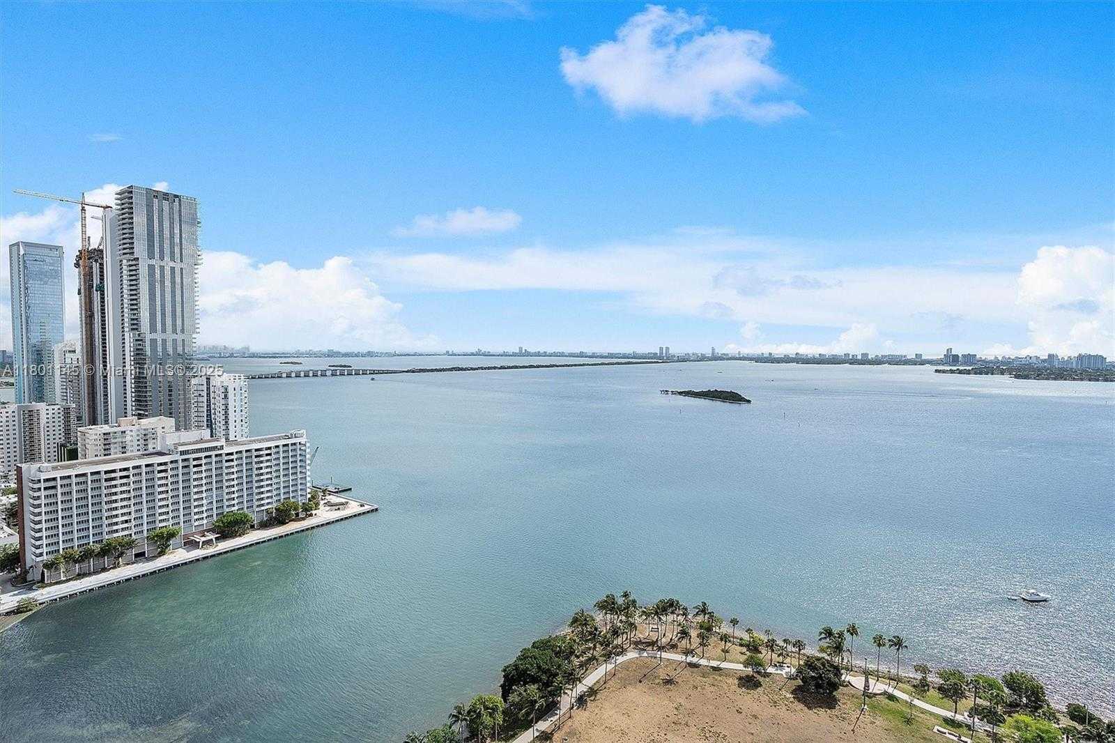 Small Image of 1900 NORTH BAYSHORE DR #2915, Miami Number 2