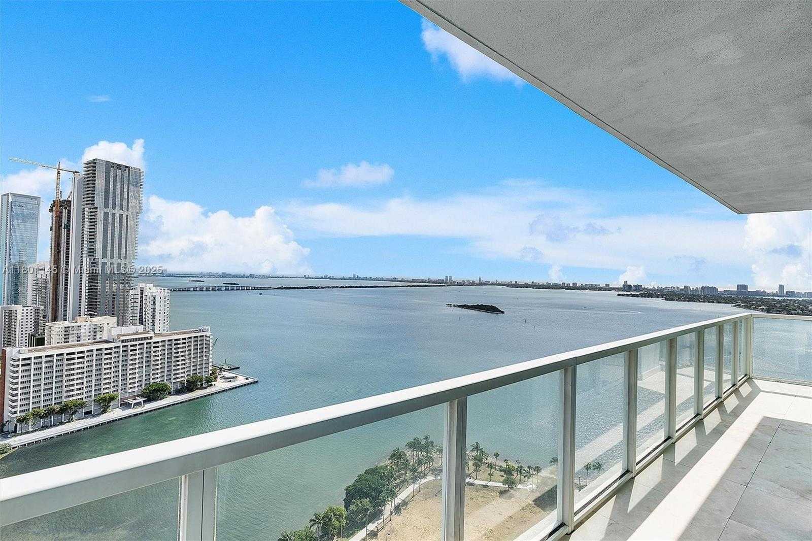 Small Image of 1900 NORTH BAYSHORE DR #2915, Miami Number 3