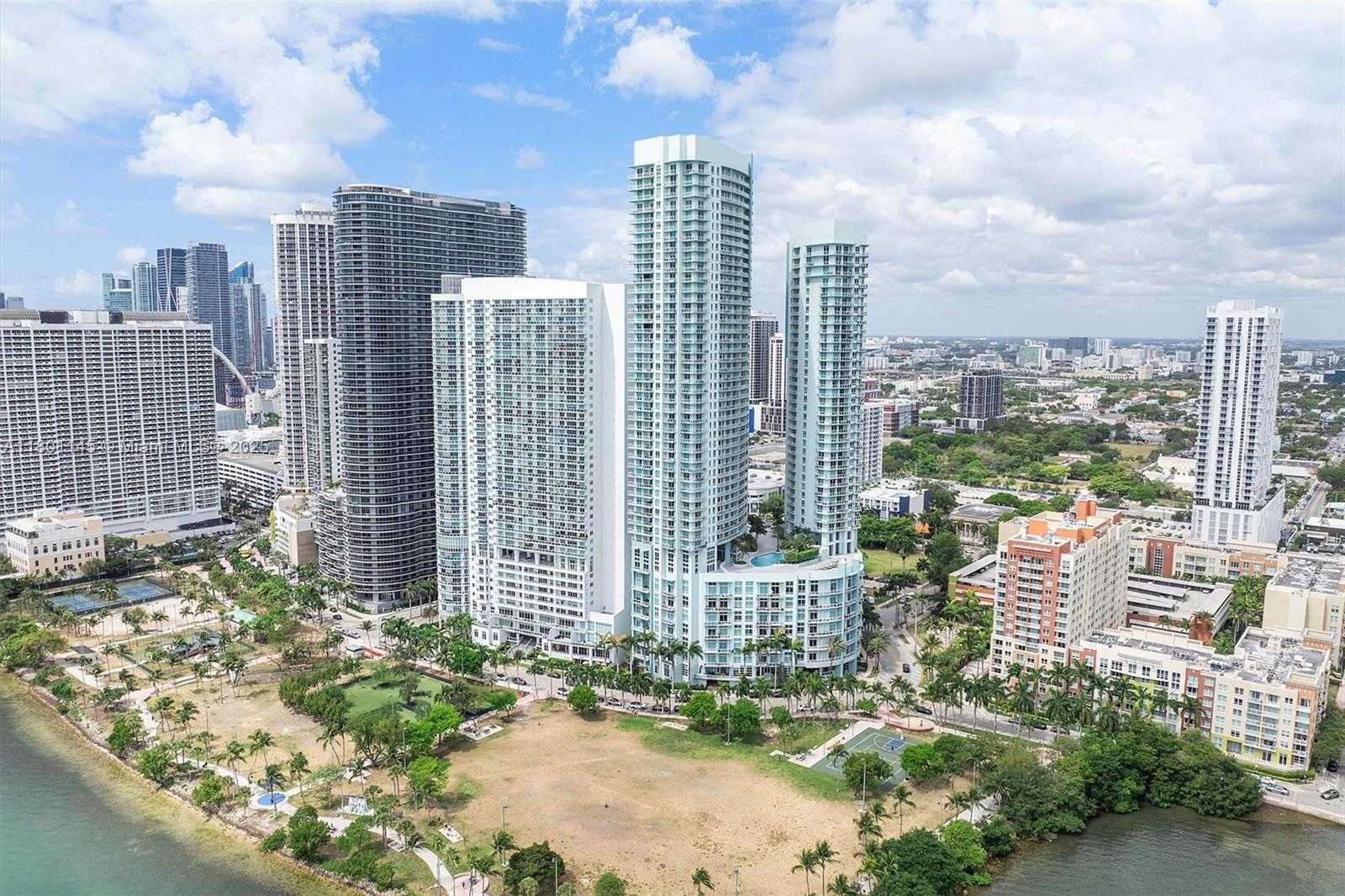 Small Image of 1900 NORTH BAYSHORE DR #2915, Miami Number 4