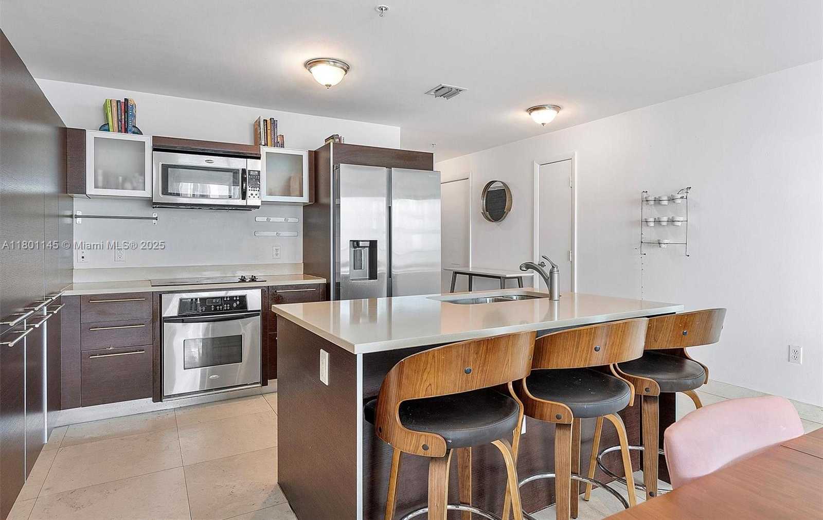 Small Image of 1900 NORTH BAYSHORE DR #2915, Miami Number 7