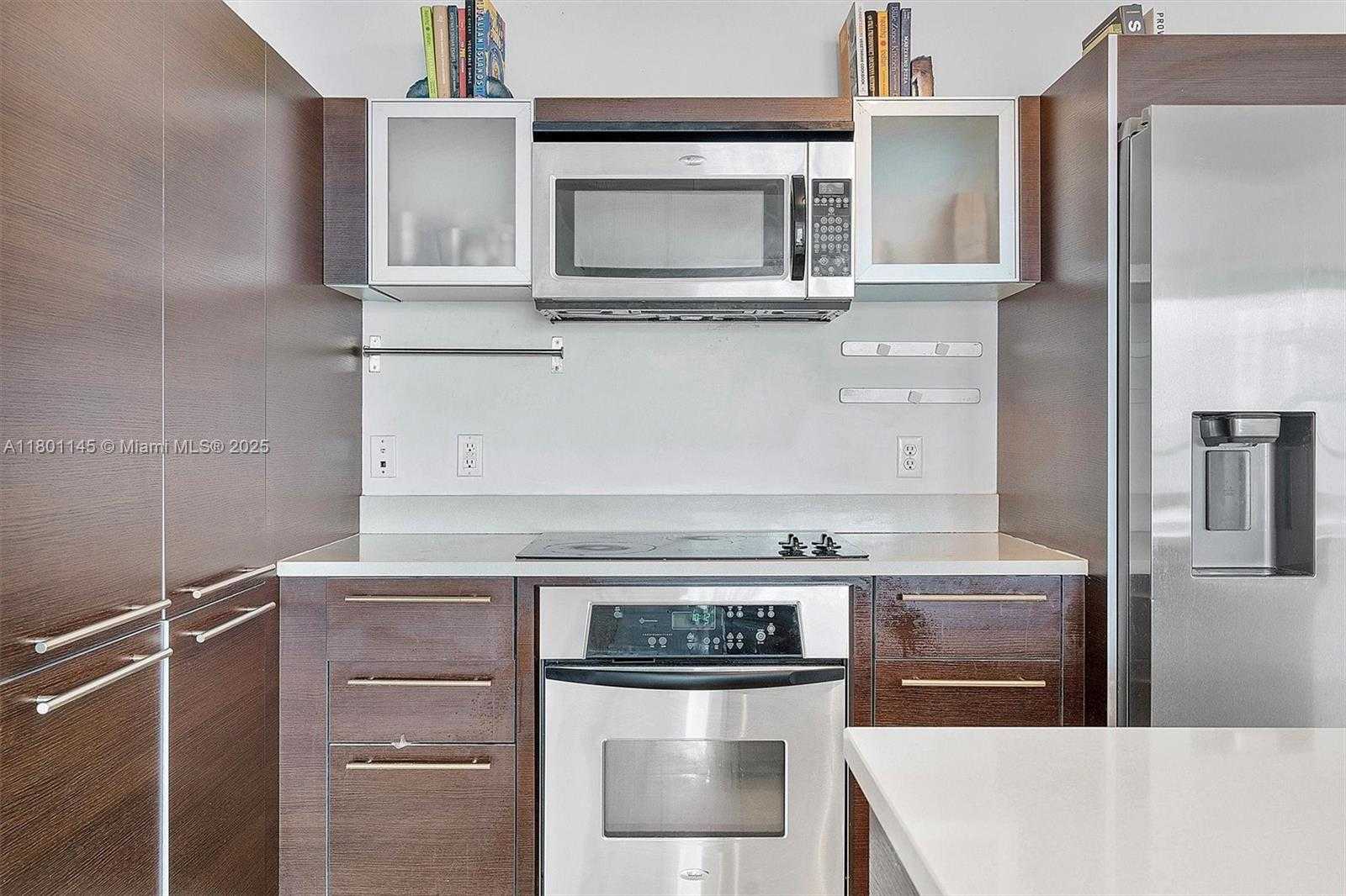 Small Image of 1900 NORTH BAYSHORE DR #2915, Miami Number 9