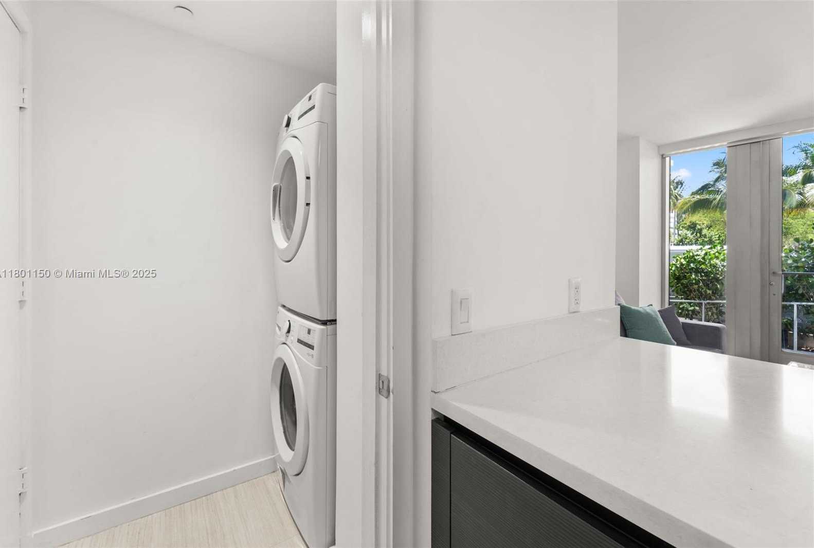 Small Image of 1 COLLINS AVE #108, Miami Beach Number 14