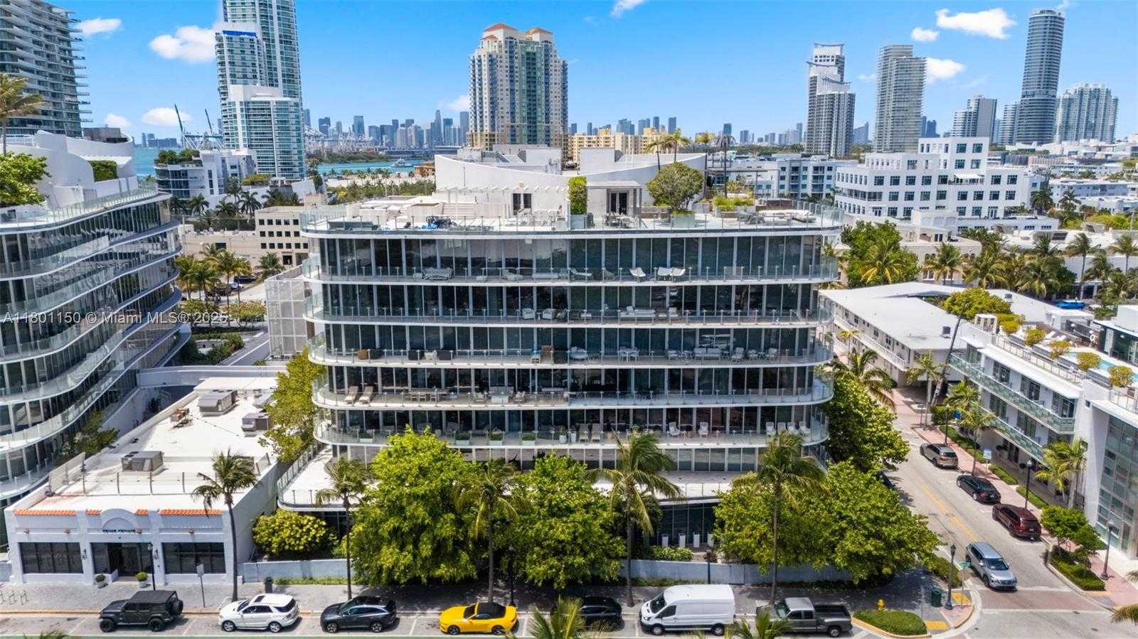 Small Image of 1 COLLINS AVE #108, Miami Beach Number 27