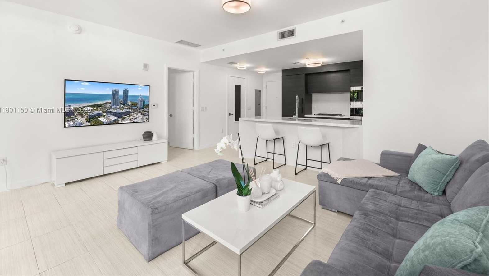 Small Image of 1 COLLINS AVE #108, Miami Beach Number 7