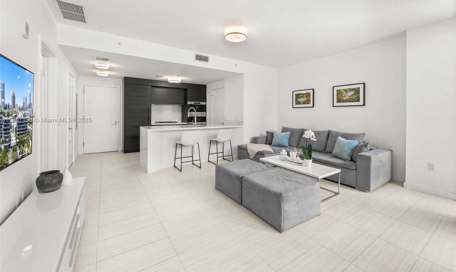Small Image of 1 COLLINS AVE #108, Miami Beach Number 8
