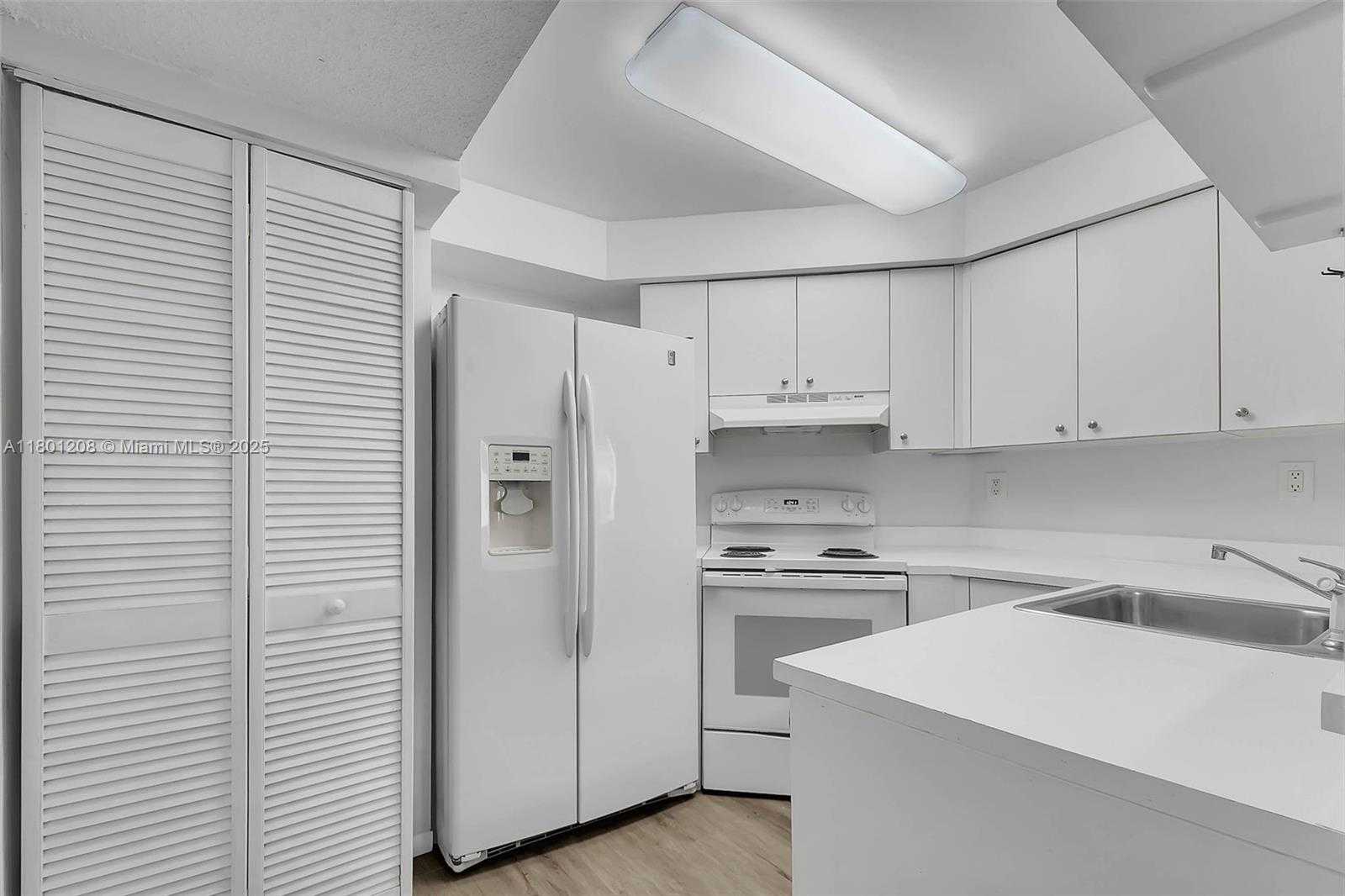 Small Image of 8275 SOUTH WEST 152ND AVE #D110, Miami Number 4