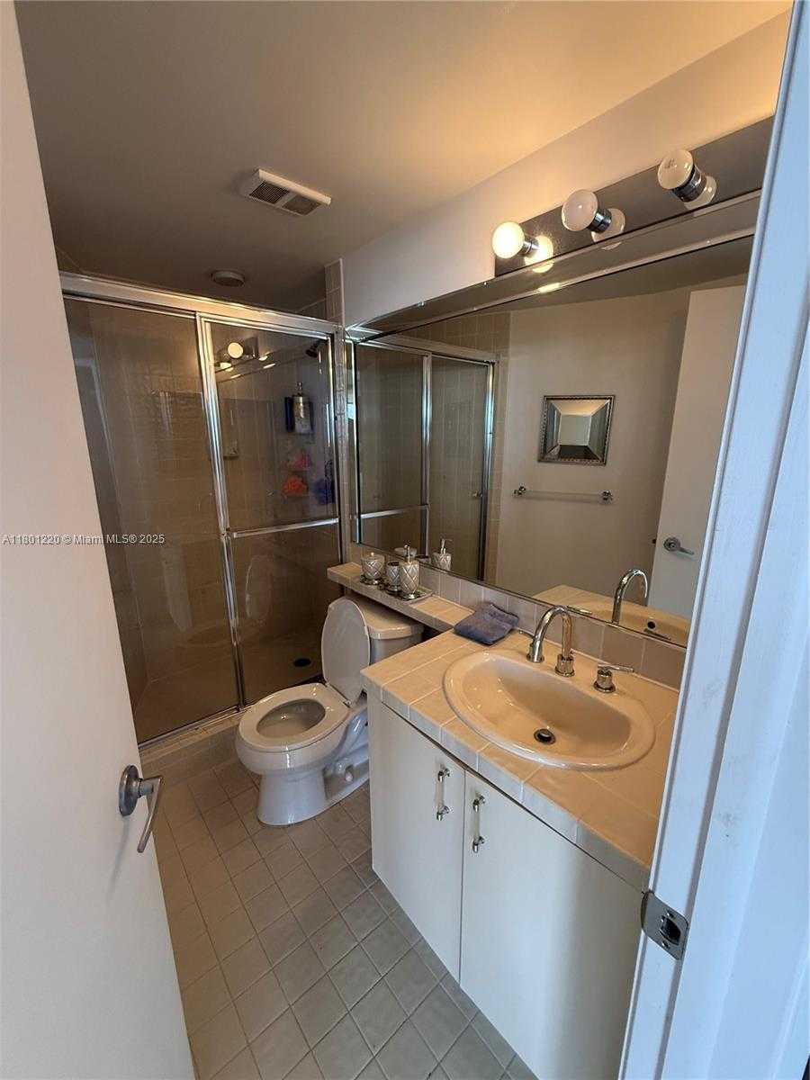 Small Image of 1000 ISLAND BLVD #911, Aventura Number 8