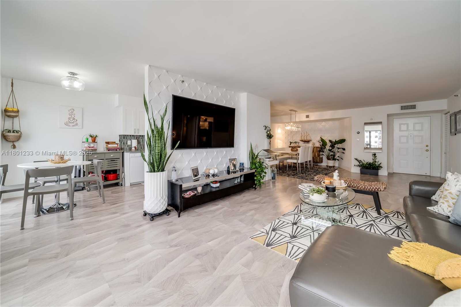Small Image of 1201 SOUTH OCEAN DR #1105N, Hollywood Number 13