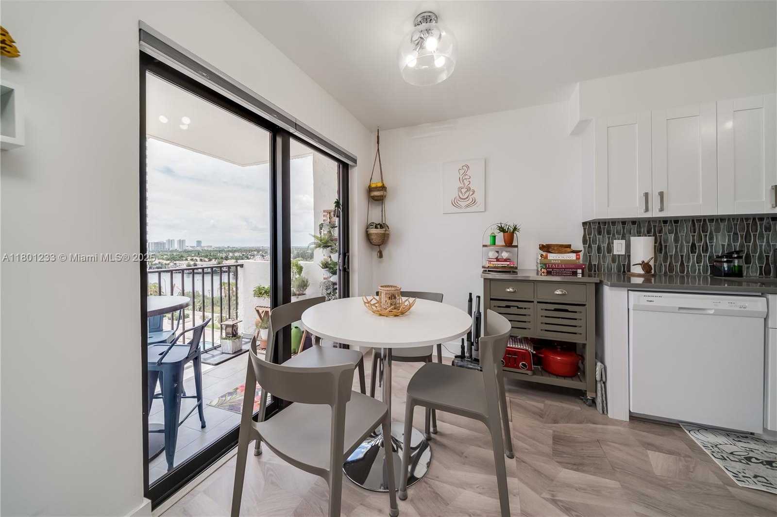 Small Image of 1201 SOUTH OCEAN DR #1105N, Hollywood Number 14