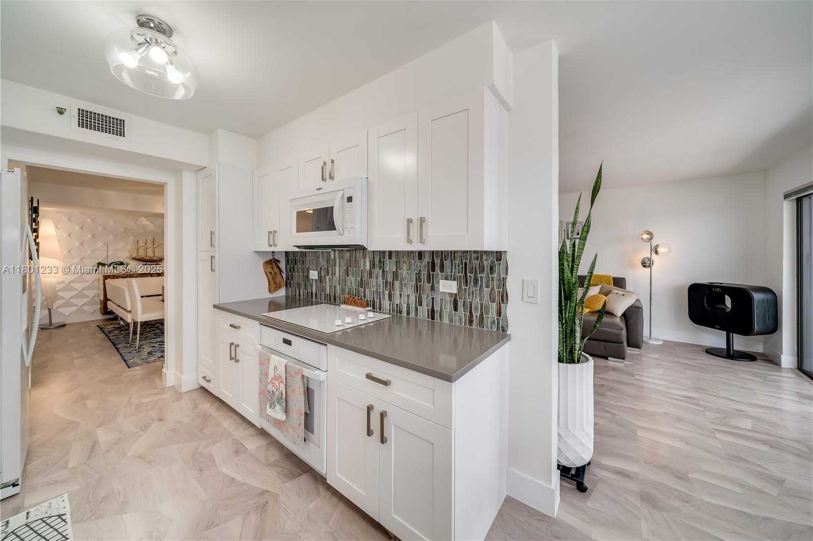 Small Image of 1201 SOUTH OCEAN DR #1105N, Hollywood Number 17