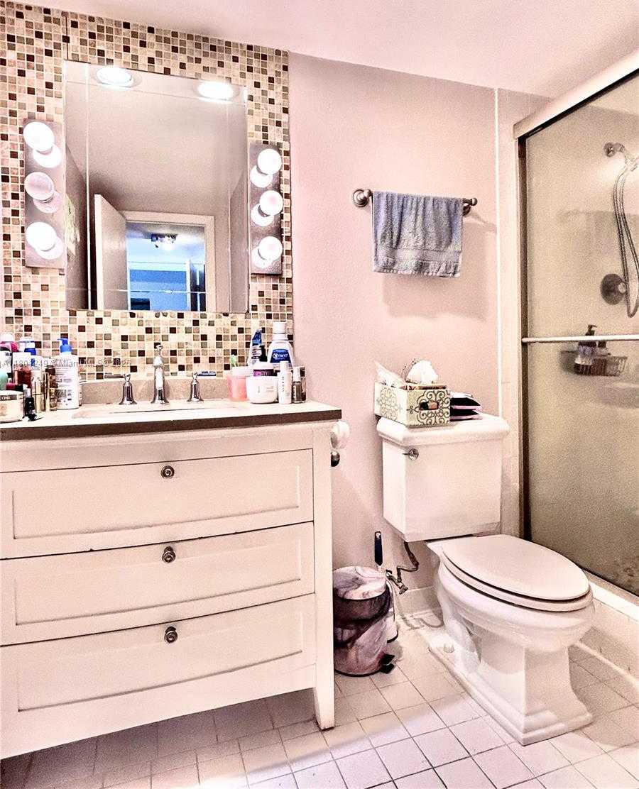 Small Image of 600 THREE ISLANDS BLVD #905, Hallandale Beach Number 14
