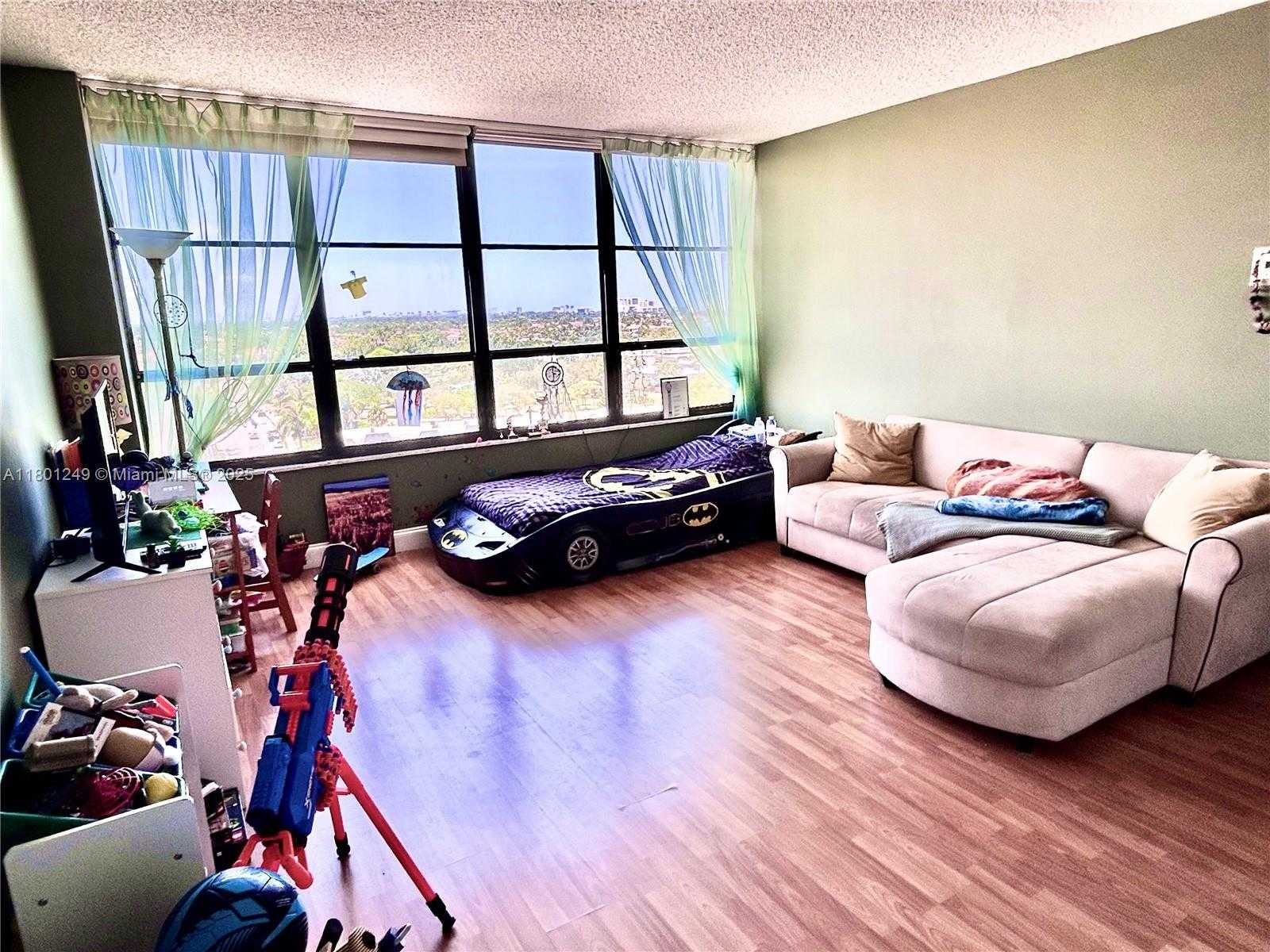 Small Image of 600 THREE ISLANDS BLVD #905, Hallandale Beach Number 8