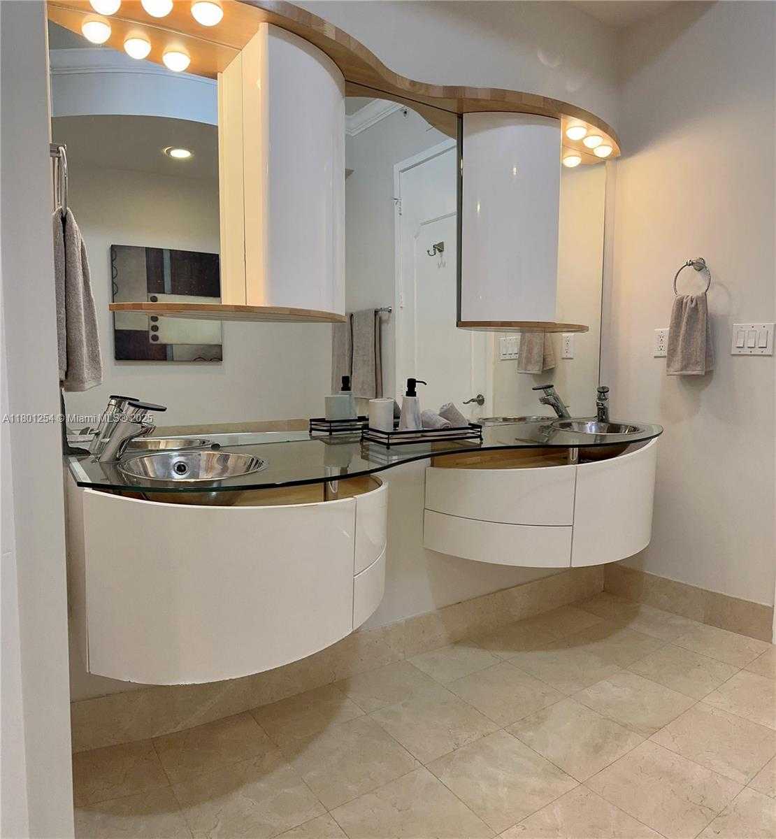Small Image of 18101 COLLINS AVE #1108, Sunny Isles Beach Number 16