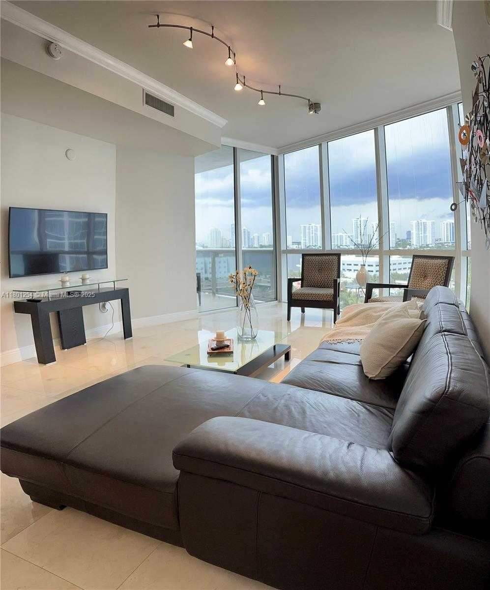 Small Image of 18101 COLLINS AVE #1108, Sunny Isles Beach Number 4
