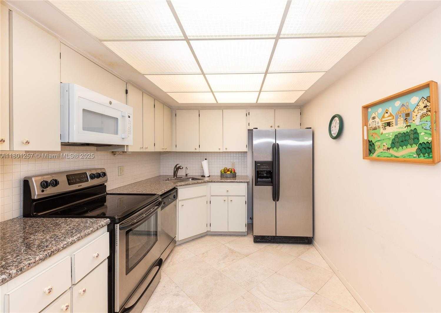 Small Image of 600 BILTMORE WAY #1217, Coral Gables Number 7