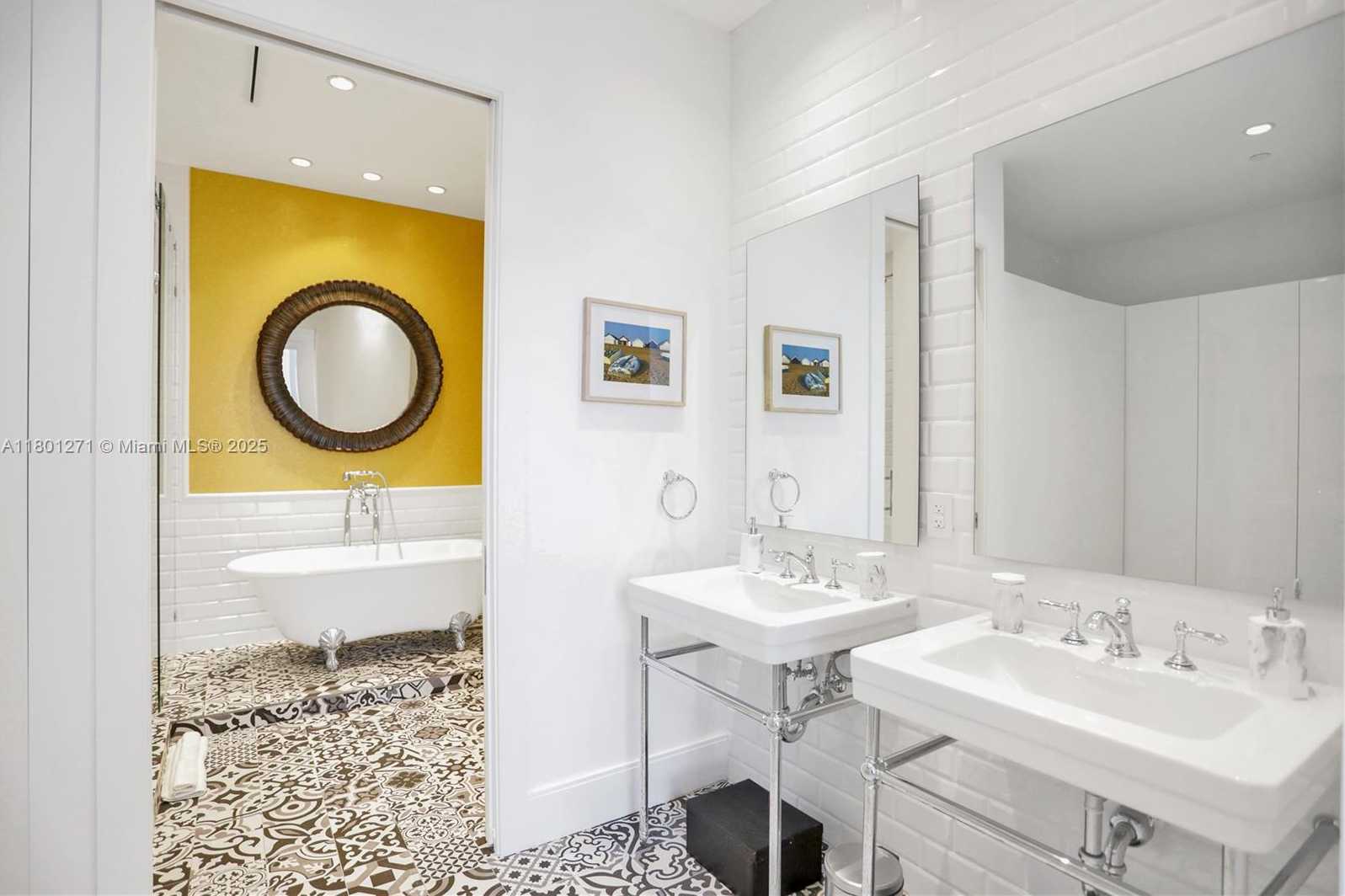 Small Image of 495 BRICKELL AVE #4102, Miami Number 17