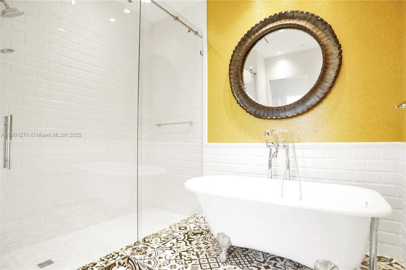 Small Image of 495 BRICKELL AVE #4102, Miami Number 22