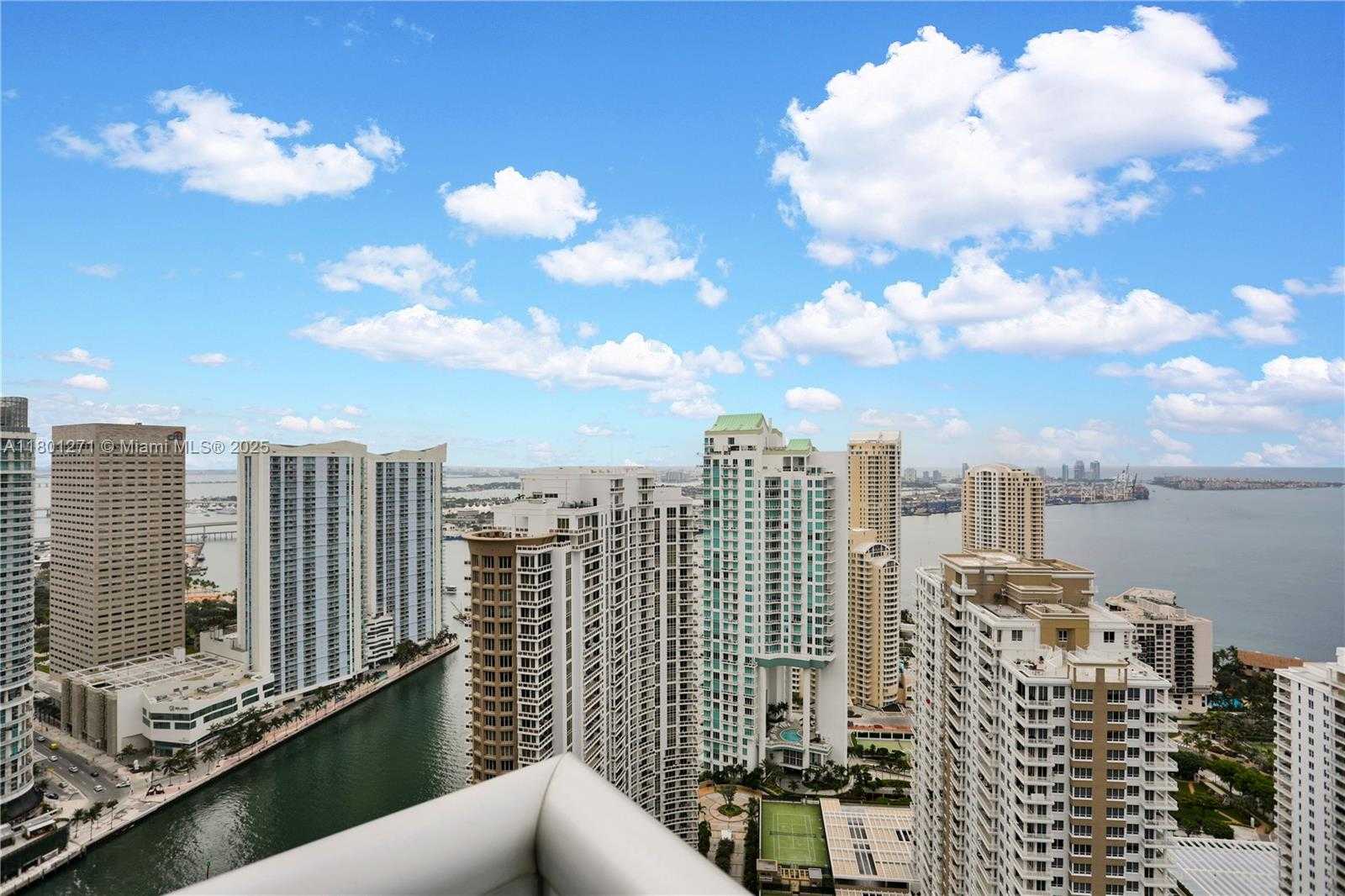 Small Image of 495 BRICKELL AVE #4102, Miami Number 34