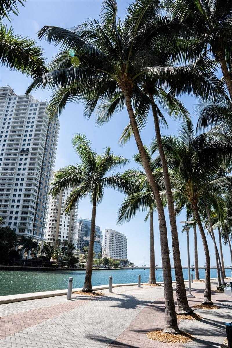 Small Image of 495 BRICKELL AVE #4102, Miami Number 61
