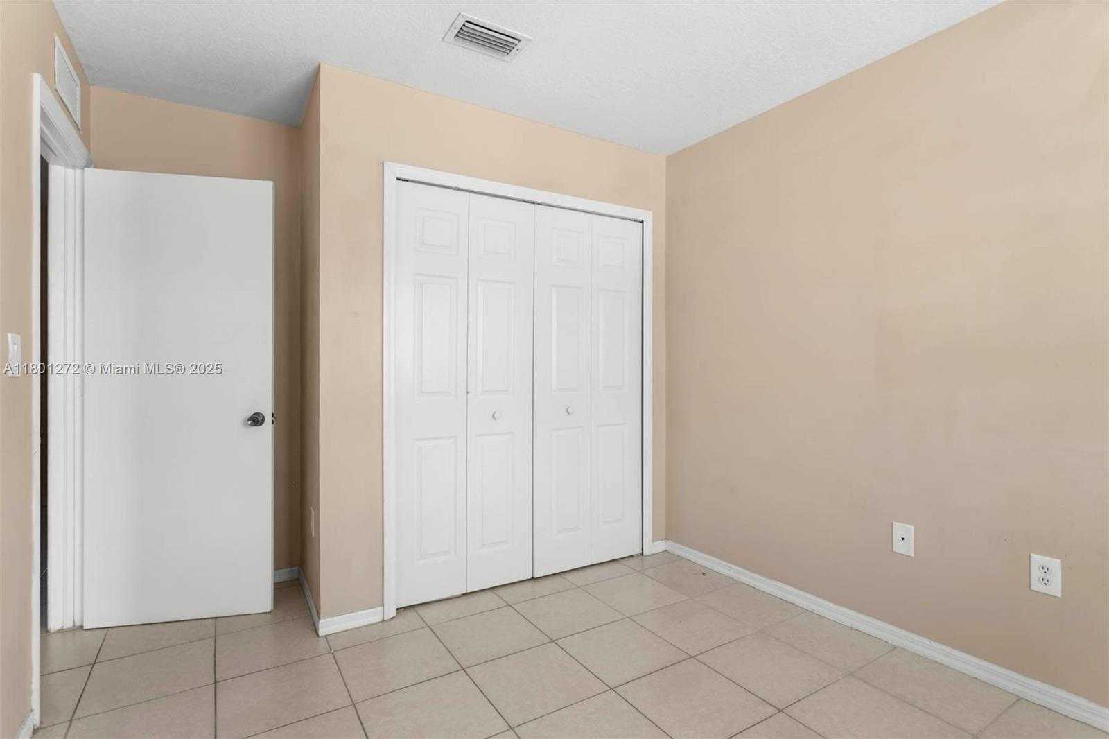Small Image of 2946 SOUTH EAST 15TH TER, Homestead Number 20