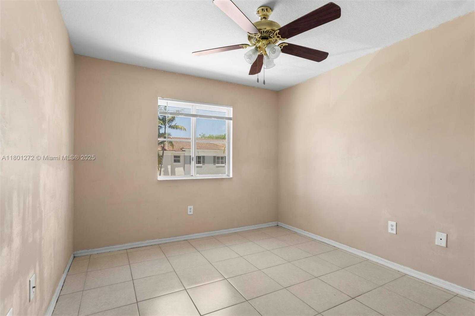 Small Image of 2946 SOUTH EAST 15TH TER, Homestead Number 22