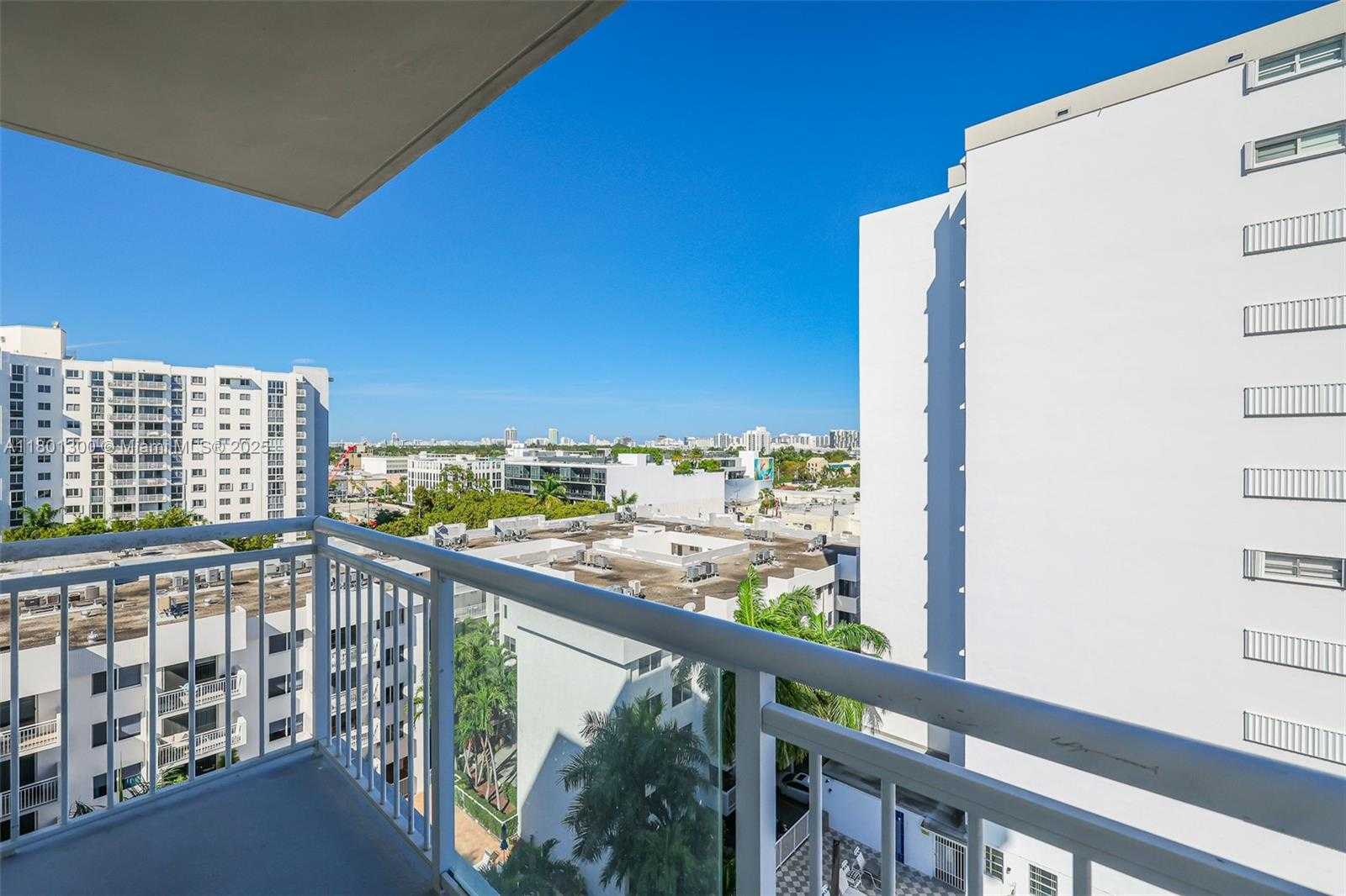 Small Image of 1345 LINCOLN #1006, Miami Beach Number 13