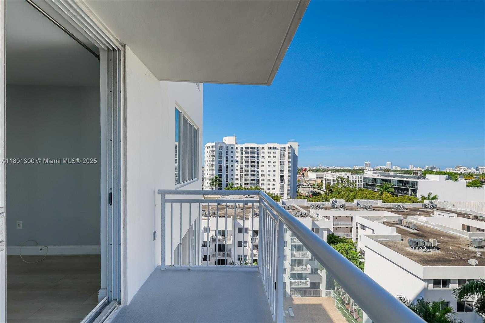 Small Image of 1345 LINCOLN #1006, Miami Beach Number 14