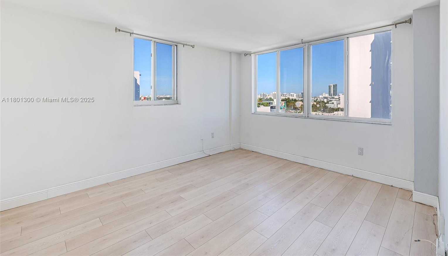 Small Image of 1345 LINCOLN #1006, Miami Beach Number 20