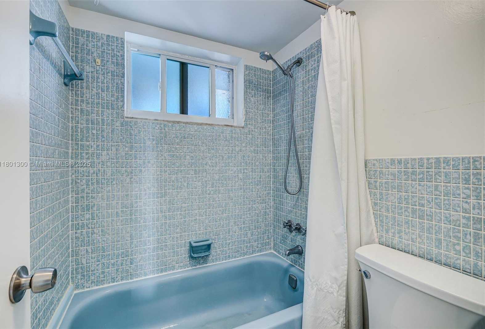 Small Image of 1345 LINCOLN #1006, Miami Beach Number 28