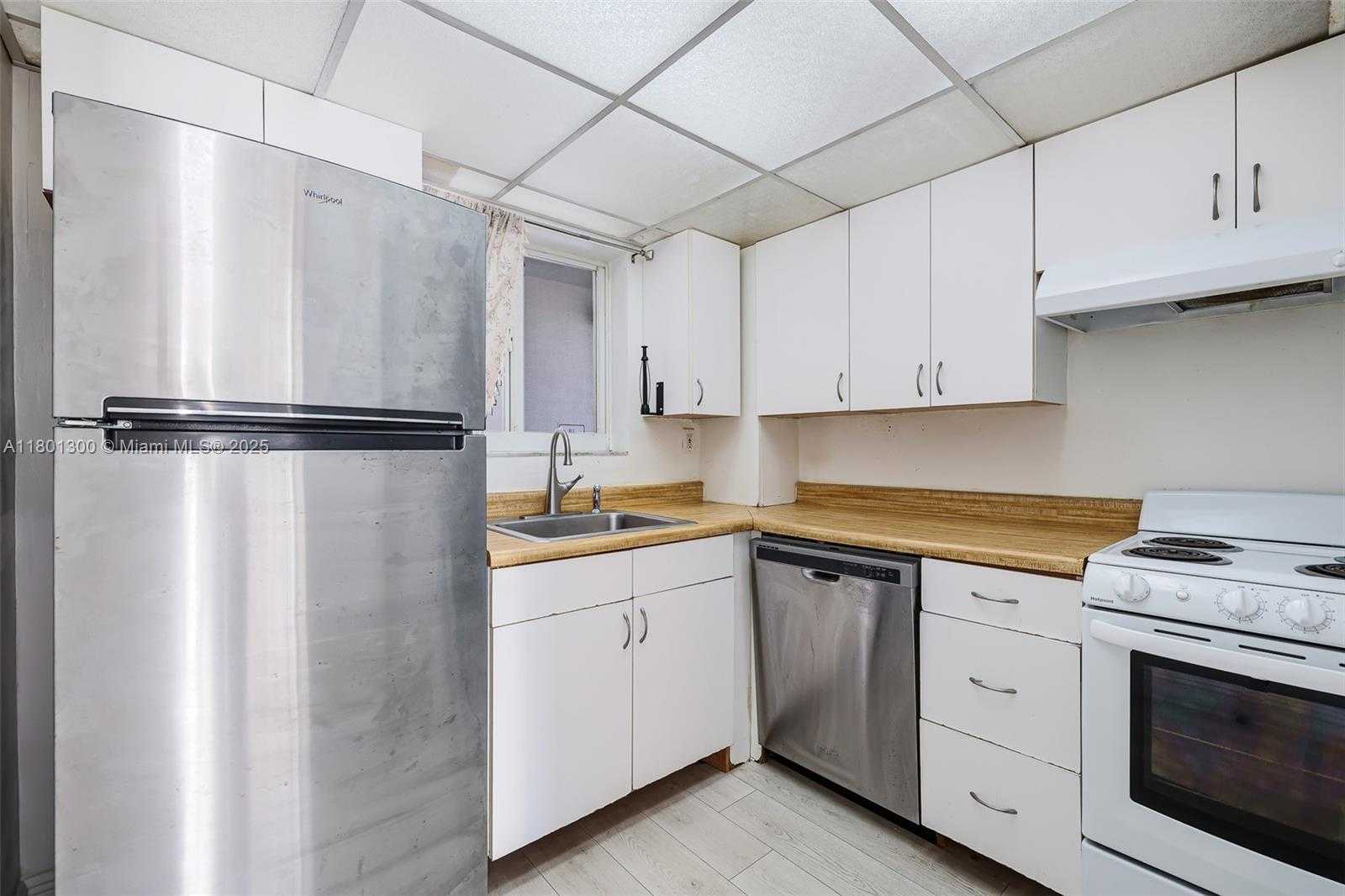Small Image of 1345 LINCOLN #1006, Miami Beach Number 29
