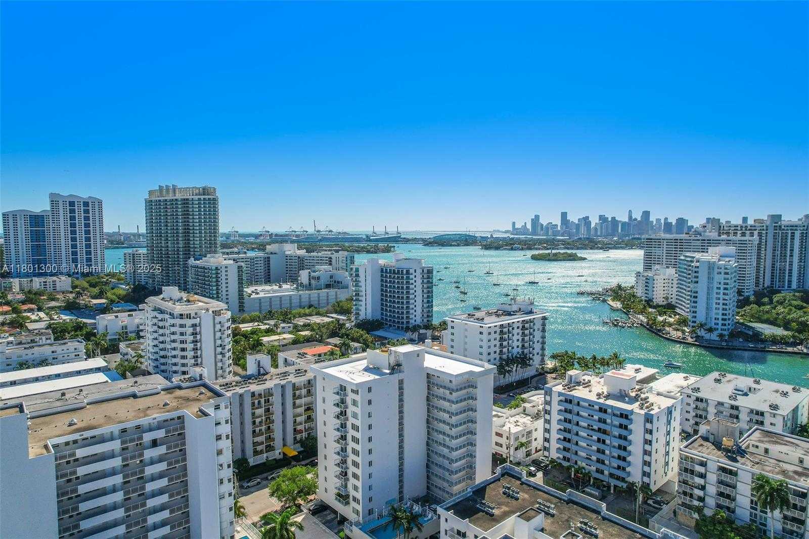 Small Image of 1345 LINCOLN #1006, Miami Beach Number 35