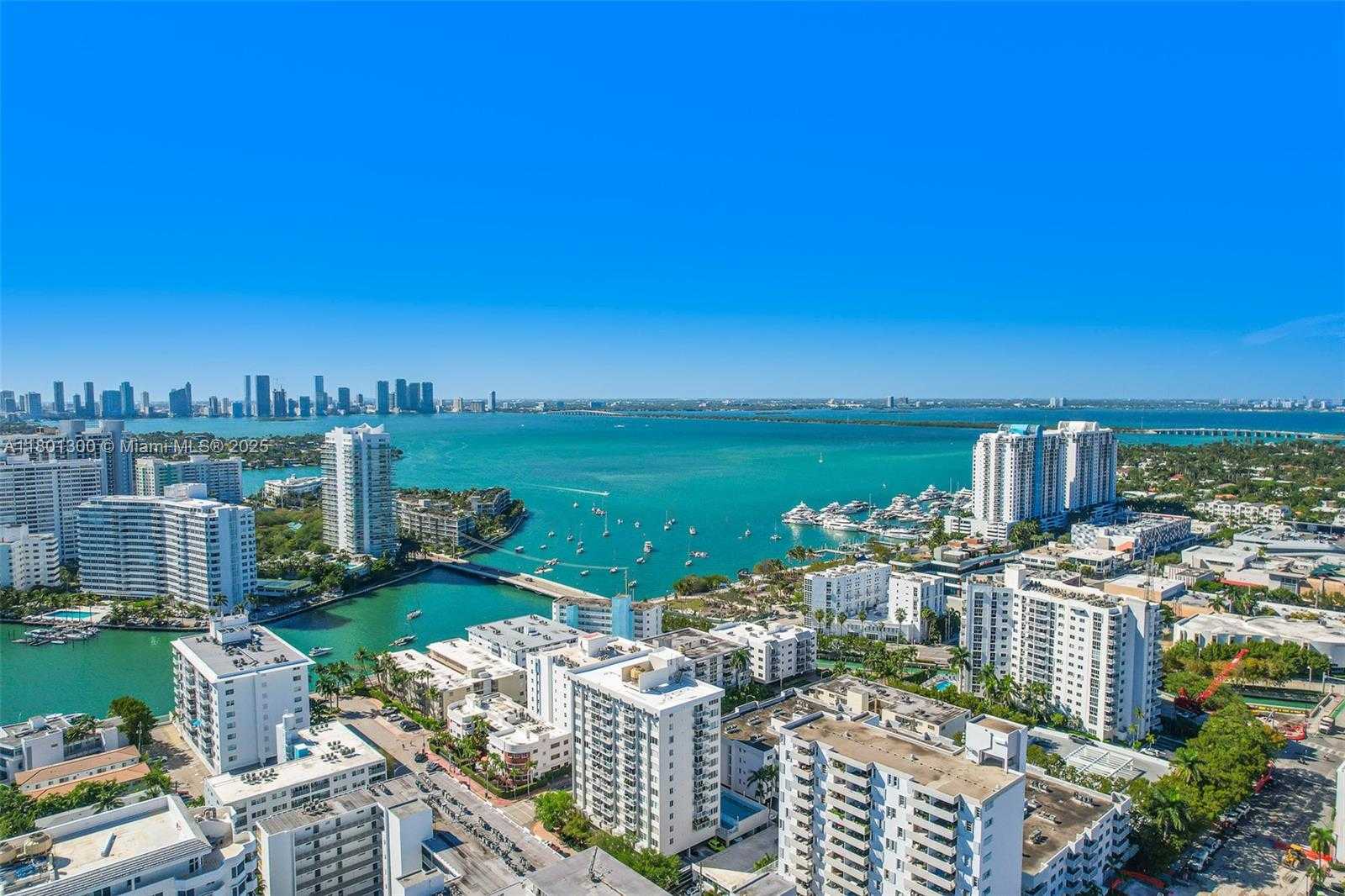 Small Image of 1345 LINCOLN #1006, Miami Beach Number 37