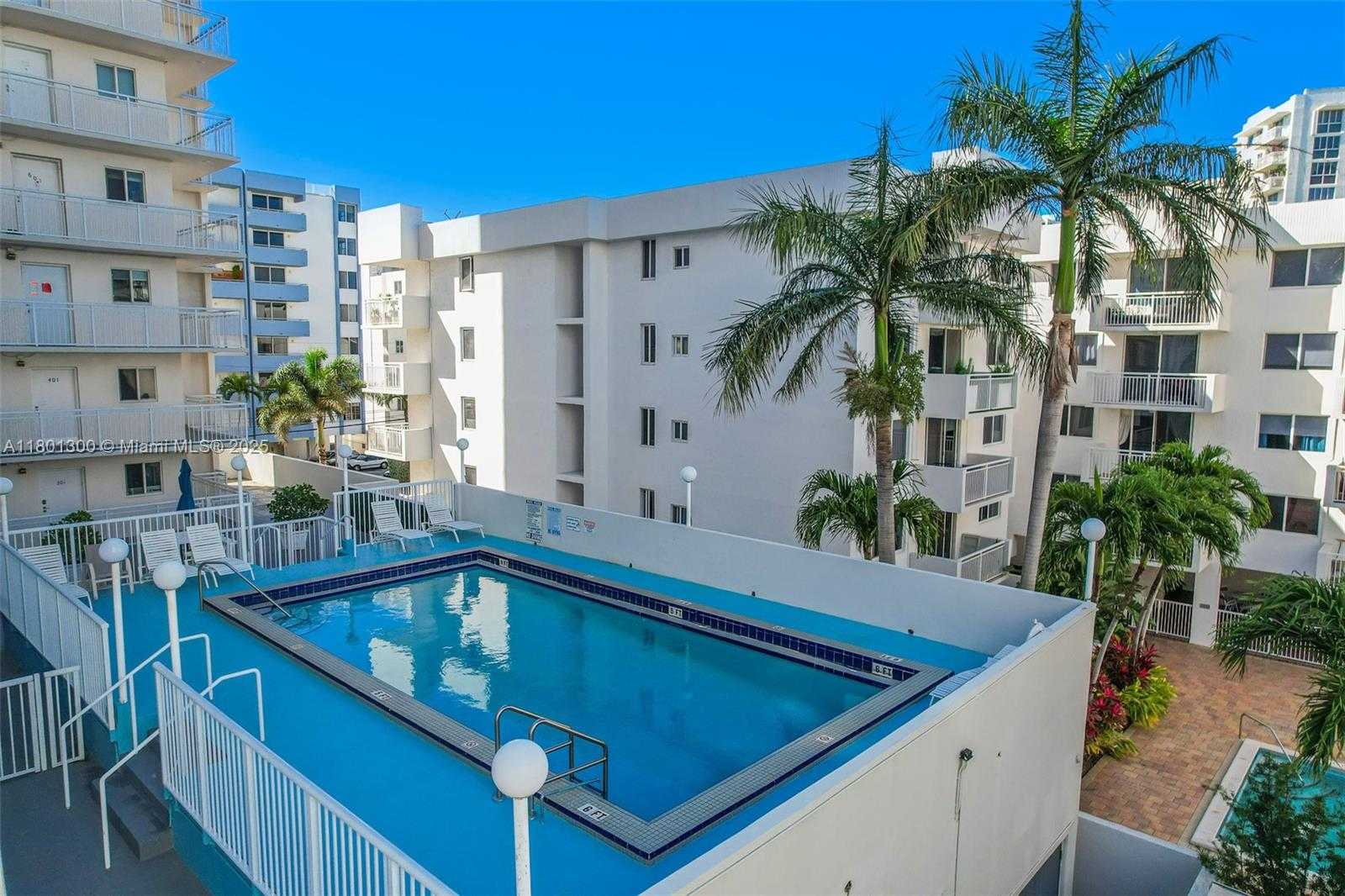 Small Image of 1345 LINCOLN #1006, Miami Beach Number 40