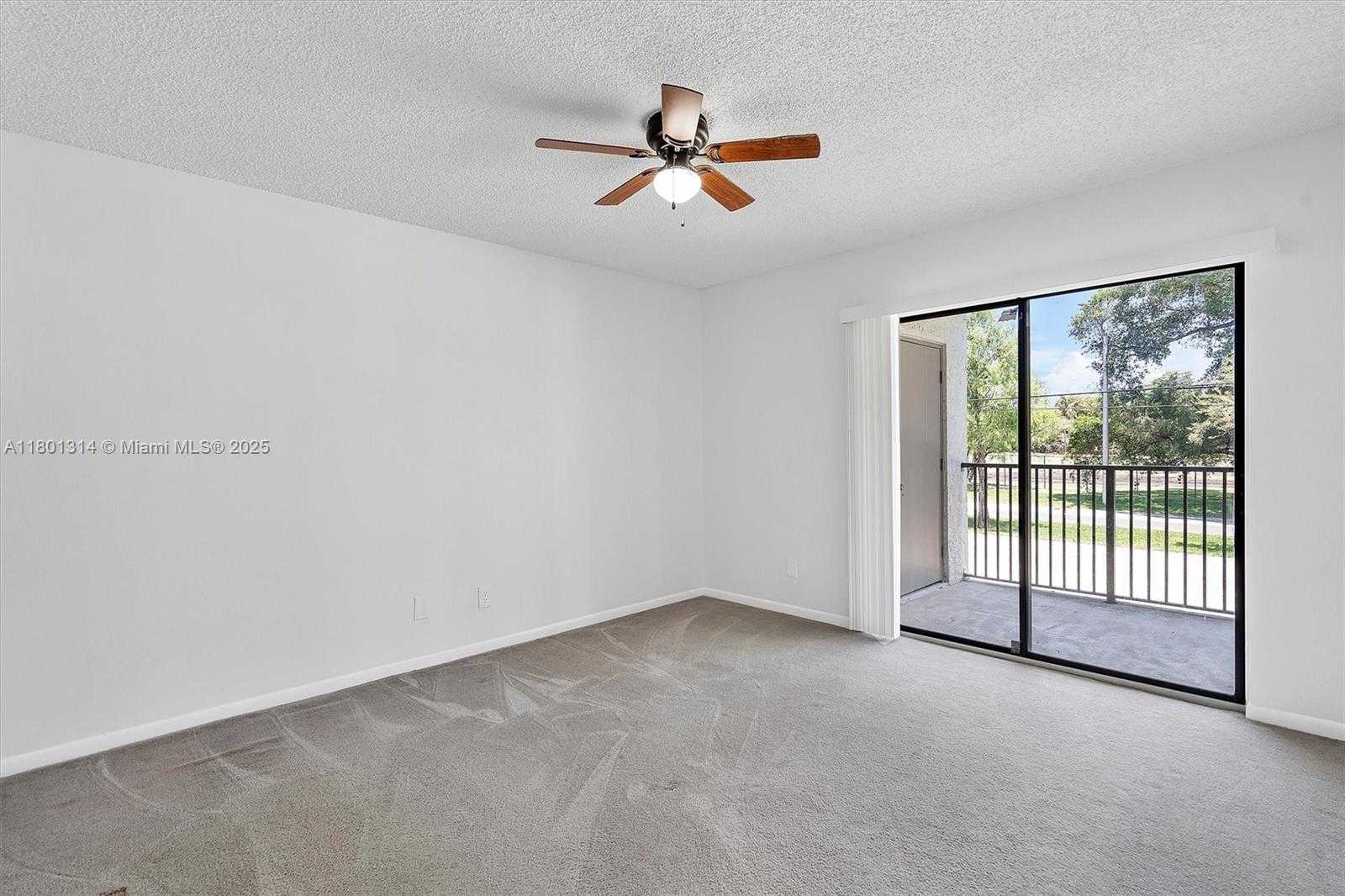 Small Image of 530 SOUTH PARK RD #23-11, Hollywood Number 15