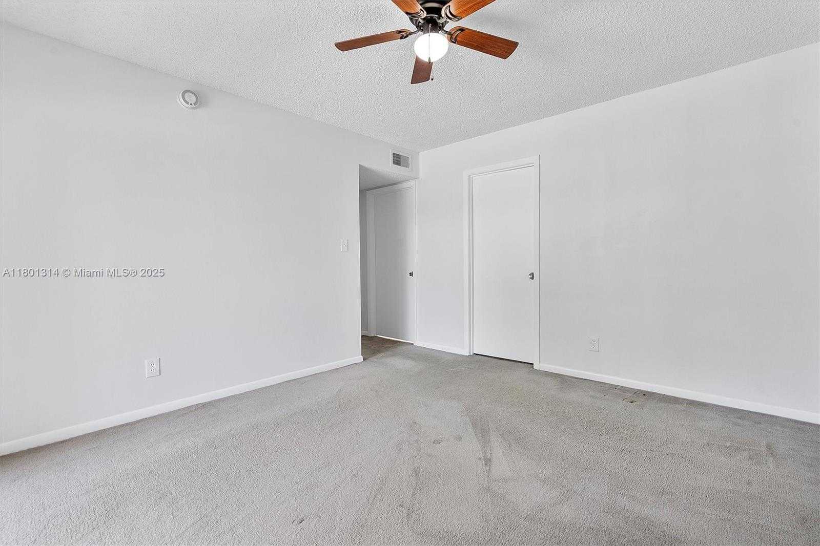 Small Image of 530 SOUTH PARK RD #23-11, Hollywood Number 19