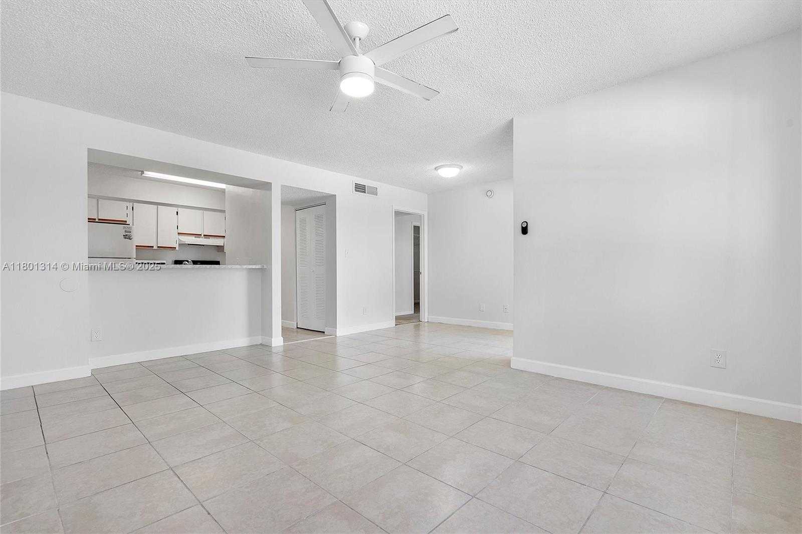 Small Image of 530 SOUTH PARK RD #23-11, Hollywood Number 6