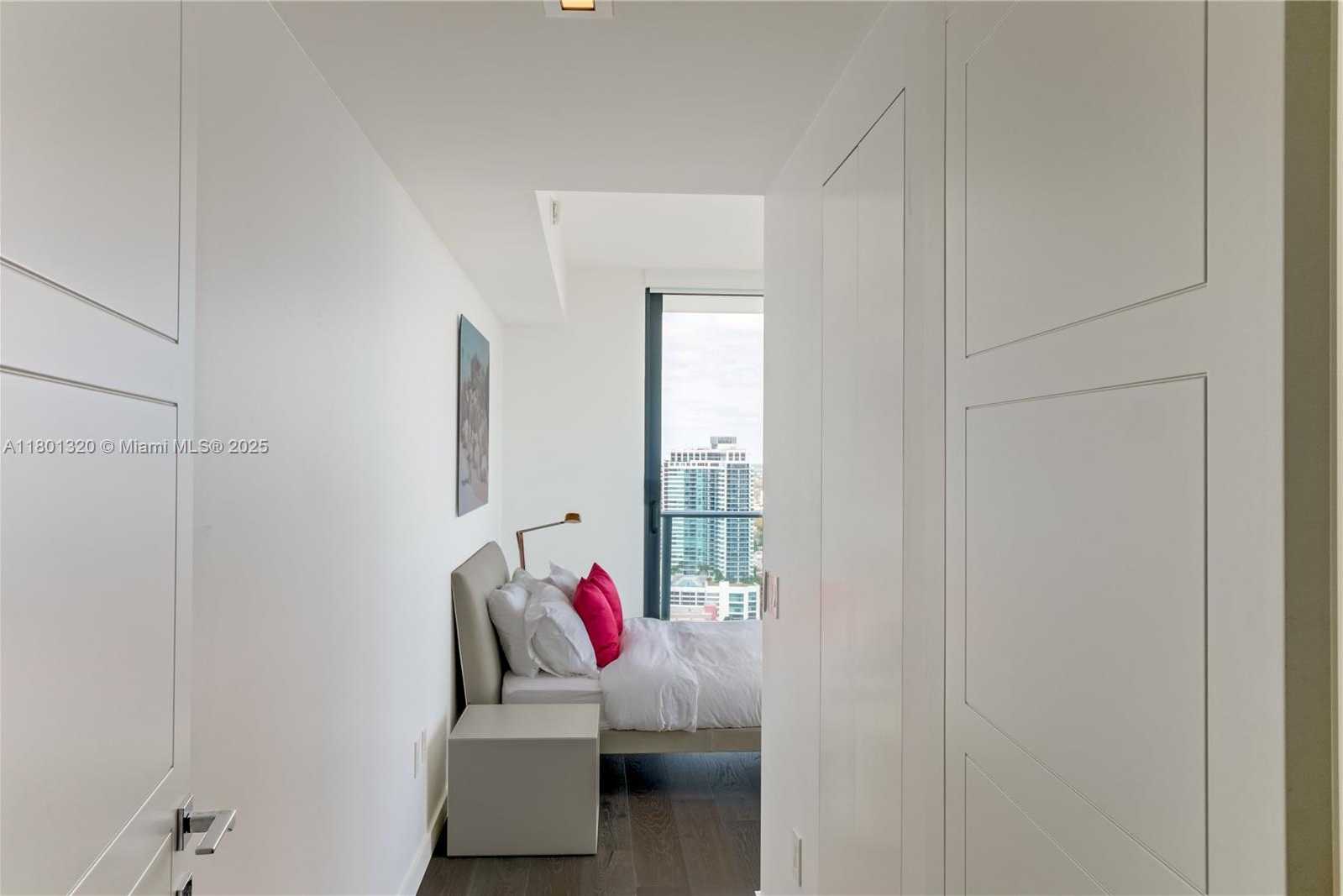Small Image of 3131 NORTH EAST 7TH AVE #3606, Miami Number 25