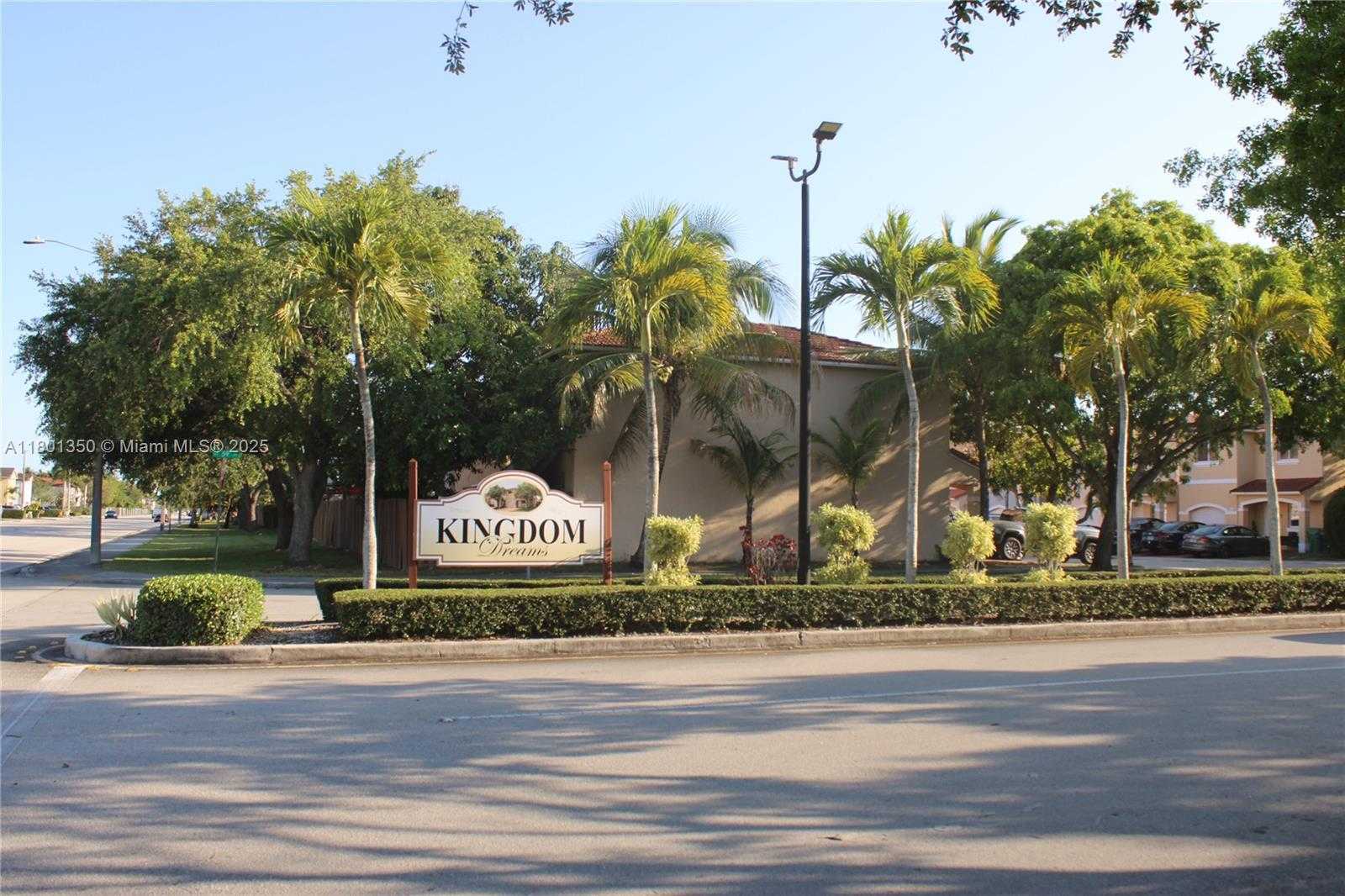 Small Image of 6014 SOUTH WEST 162ND PL, Miami Number 24