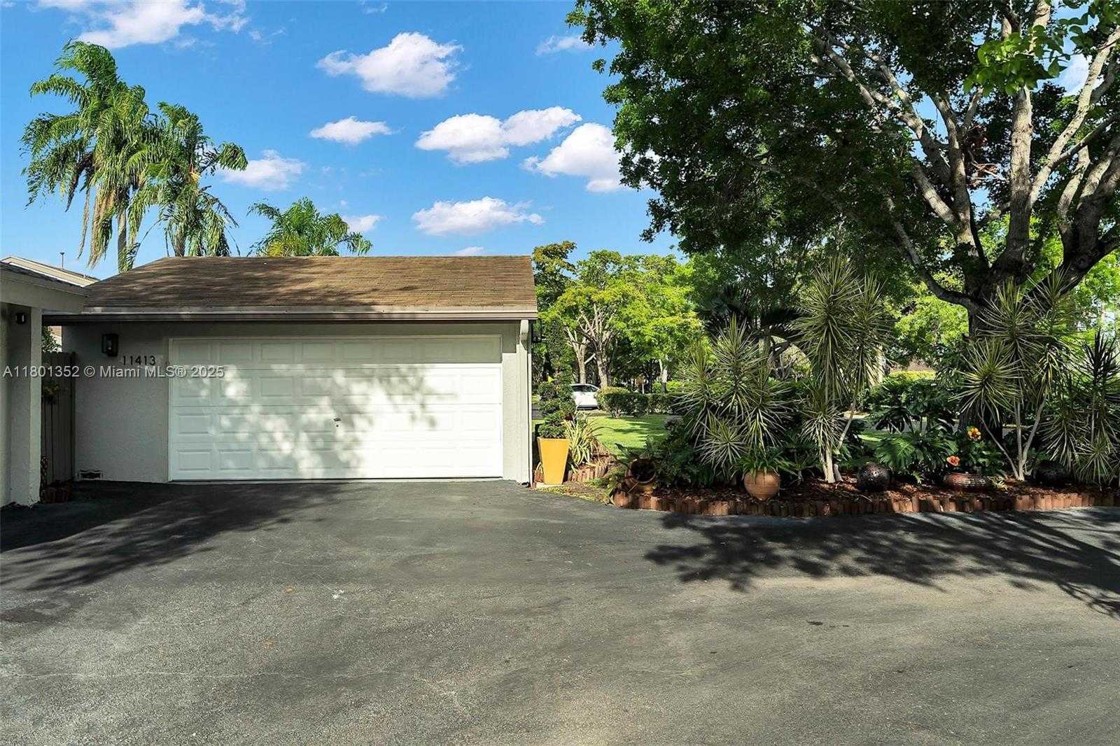 Small Image of 11413 SOUTH WEST 112TH ST, Miami Number 12