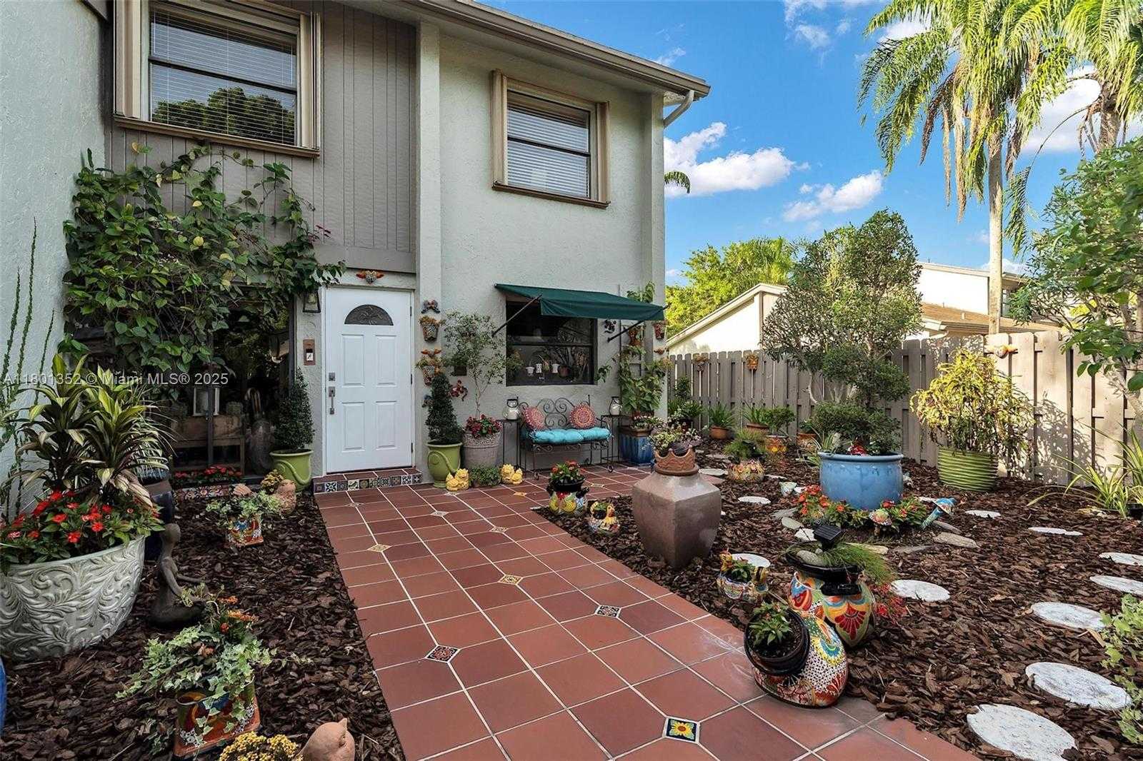 Small Image of 11413 SOUTH WEST 112TH ST, Miami Number 16