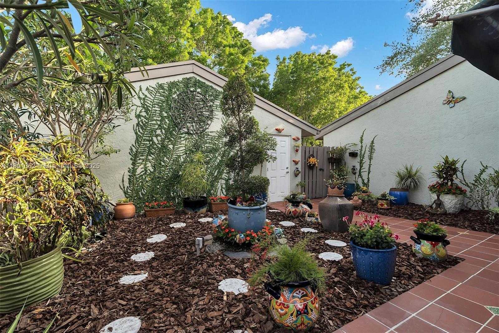 Small Image of 11413 SOUTH WEST 112TH ST, Miami Number 18