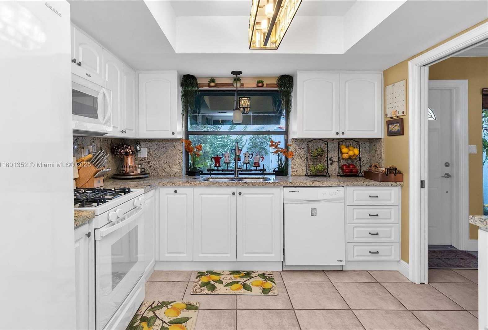 Small Image of 11413 SOUTH WEST 112TH ST, Miami Number 31